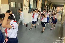铭记历史，勿忘国耻——合肥市和平小学第四小学开展防空疏散演练活动图片