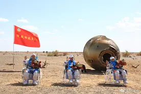 顺利完成任务！东风猛士为航天事业再立功图片