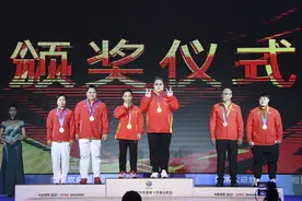 举重——女子87公斤以上级决赛赛况图片