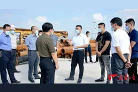 古雷开发区主要领导带队调研疫情防控和渔港码头建设工作图片