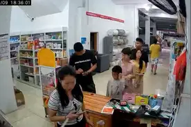 广东乐昌一快递点女职员被殴致伤 家属：病情持续恶化，至今未有结果图片