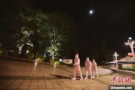 广西边防民警中秋坚守国门战“疫”线图片