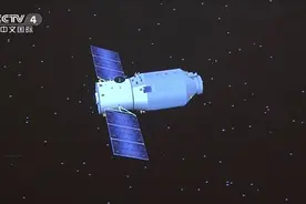 为“太空快递小哥”供电，上海团队确保高密度发射下高可靠性图片