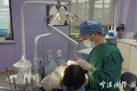 “一颗都不能留！”宁波阿姨一口气拔掉15颗牙！不少二十几岁年轻人也中招图片
