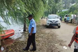 北京怀河“玩命快艇”扎堆，时速超50公里！有的还带着孩子......图片