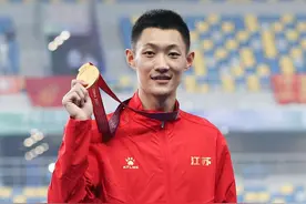 实力一跳！江苏健儿王嘉男全运跳远夺冠图片
