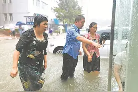 十万火急的90个小时——郑州大学第三附属医院（河南省妇幼保健院）防汛救灾纪实图片