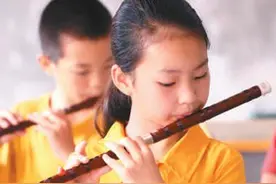 竹笛声声绕青山图片