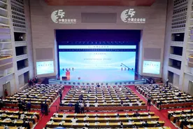 山东省港口集团有限公司党委书记、董事长霍高原：强力推进港口一体化改革，加快建设世界一流的海洋港口图片