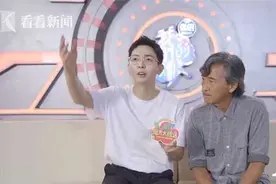74岁林子祥状态不减 与新生歌手胡夏合作让人期待图片