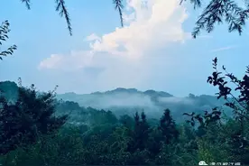走哇！去都江堰这家绝美民宿，泡温泉，观青城，感受烟火气息里的诗和远方~图片