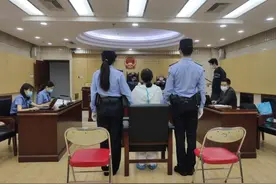 壹现场｜女子购5万余元假表出售 被查获时存货还有380块图片