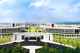 广东金融学院一校区正式启用，为当地第一所本科院校图片