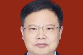 南昌市通过一批人事任免图片
