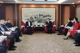 马坚会见阿勒泰地区党政代表团图片