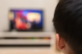 家长这些常见行为将属违法，怎么办？法学教授为你解读怎样“依法带娃”图片