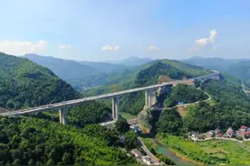 萍莲高速今天正式通车图片