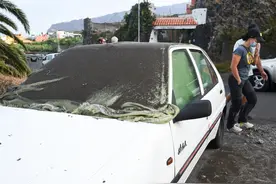 全球连线 丨 火山仍在喷发！这个三毛曾“流浪”的西班牙小岛怎样了？图片