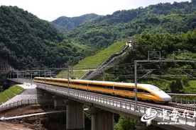 中铁四局参建的三项工程荣获詹天佑大奖「图」图片