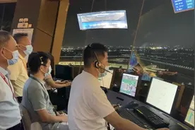 「深圳」平安归国！深圳空管站护航孟晚舟包机航班平稳落地深圳图片