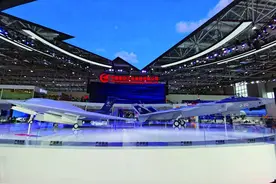 海空兵器惊艳亮相，“国之重器”密集展示！全方位探营珠海航展海陆空天装备图片