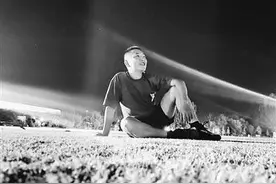 月光下的幸福图片