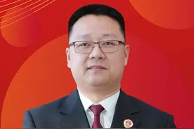 榜样力量|朱峰：不畏困难勇登峰，不懈钻研担使命图片