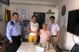 整改“霸道”防盗门，解决“心病”化矛盾图片