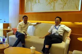 当胡荣华遇上吕钦，司令少帅续写楚河汉界半世缘图片