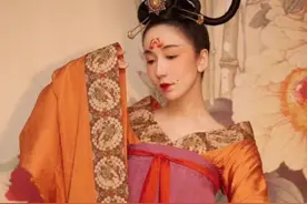 别骂了！娄艺潇因穿汉服走红毯遭群嘲，以为是博眼球其实是行家？图片