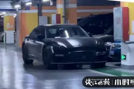 记者帮｜被保时捷挡了一夜的奥迪求助：误停车位是我错，但他堵着不让我走怎么办图片