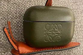 Givenchy全针织鞋款提前曝光，Loewe Airpods保护套变身蜗牛丨是日美好事物图片
