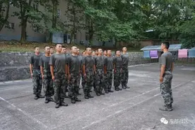 新兵入营已10天，他们表现怎么样？图片