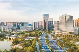 “四个万亿”黄埔升“级”图片