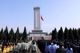 衡水市举行烈士纪念日向烈士敬献花篮仪式图片