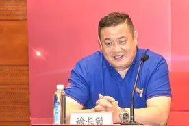 山东男篮大变天！巩晓彬卸任主教练，徐长锁接任图片