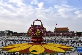 如果胜利有颜色，那一定是中国红图片