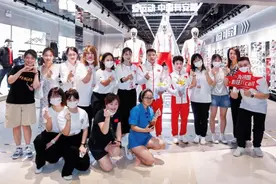 与国同庆，冠军同行！谌利军、侯志慧分享运动故事图片