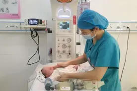 广西妇幼保健院15个国庆宝宝扎堆出生图片