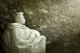 “亚洲梗王”“人间清醒”……鲁迅何以受年轻人欢迎？图片