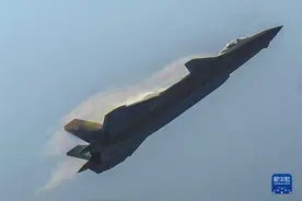军事专家详解：从中国航展装备看中国空军跨入战略空军门槛意义图片