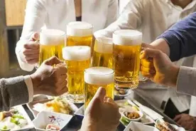假期酒精中毒高发！喝酒正以这10种方式让你离死亡更近图片