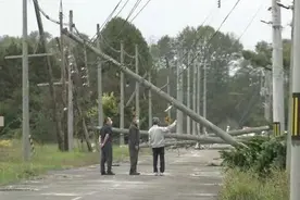 日本北海道突发龙卷风 超过300户停电图片