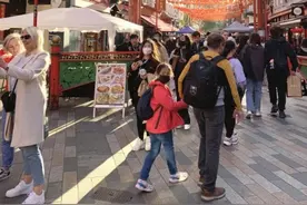 常德妹子国庆游伦敦唐人街图片