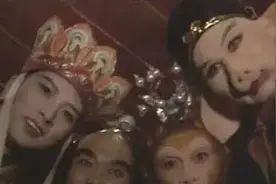排排排...有人排了2小时！队伍超700米！今天超多上海人都在做这件事→图片