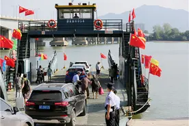 七天十六万！杭州公安圆满完成国庆长假安保工作图片