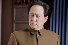 封面独家 | 唐国强：在《长津湖》中演毛主席，怕说演得不好，没敢去影院图片