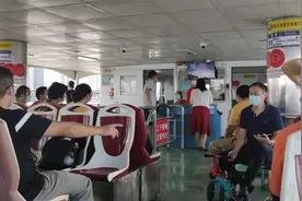 福建全域低风险，厦门疫情防控取得阶段性胜利，市民放烟花庆祝图片