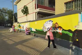 快看，学校墙面成最美的画布，湘潭大学师生妙手扮靓乡村图片