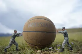 高原兵哥哥创意照，请您帮忙打个分图片